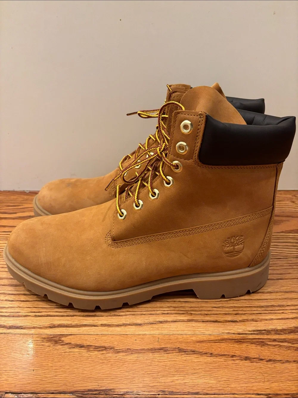 Timberland 6-Inch Waterproof Boots – Men’s Size 11– New
